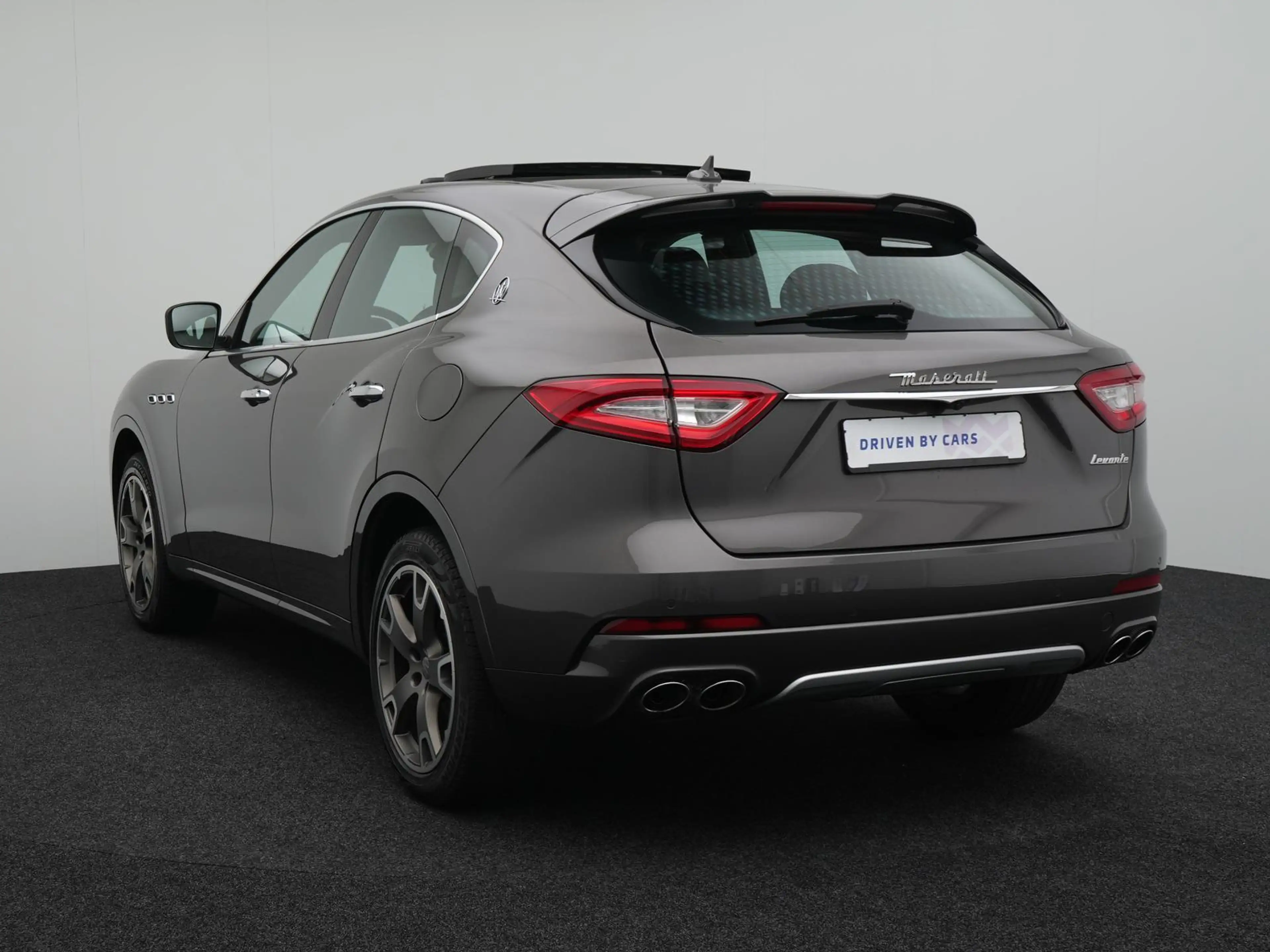 Maserati Levante AWD,PANO,LUFT,MEMO,H&K,NAVI,AHK,BIXENON — photo 4