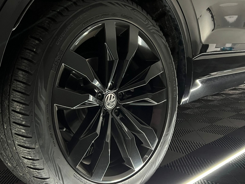 Volkswagen Touareg R-Line 4Motion/PANO/AHK/MATRIX/BLACK OP. — photo 15