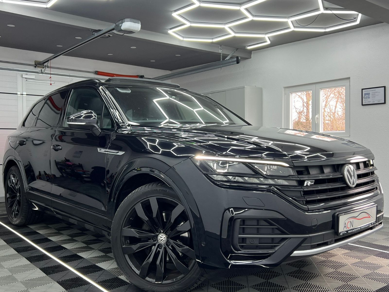 Volkswagen Touareg R-Line 4Motion/PANO/AHK/MATRIX/BLACK OP. — photo 10