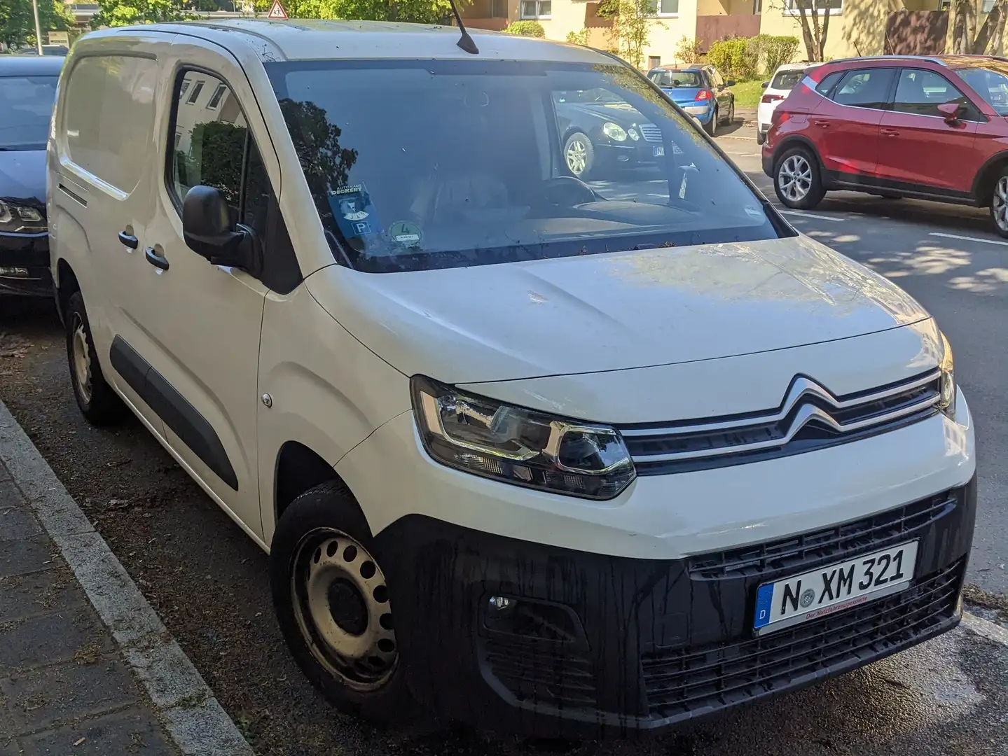 Citroen Berlingo Berlingo 1.5 BlueHDi 100 XL EHZ Pharma Solution Weiß - 1