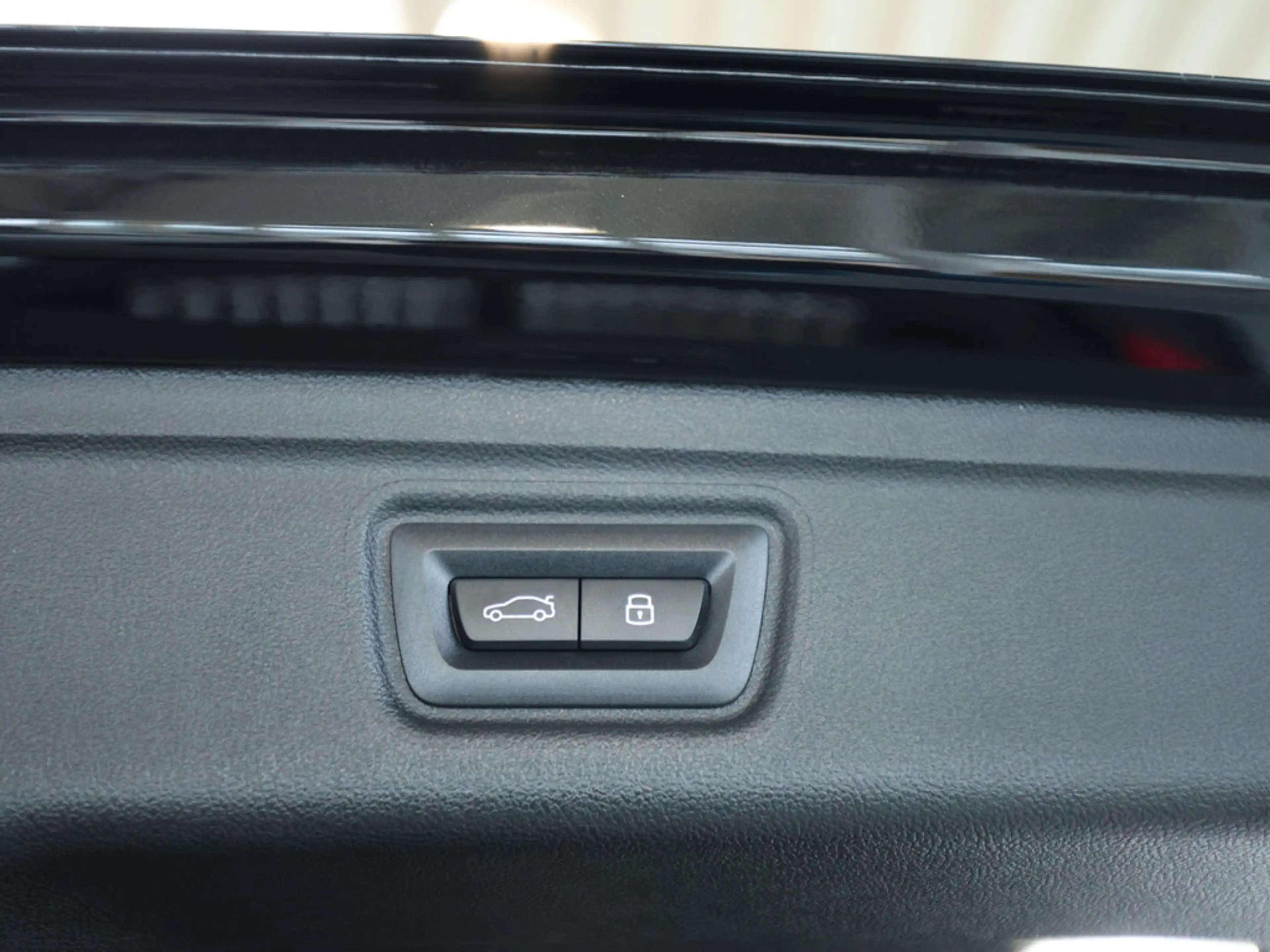 BMW 320 d Touring M-Sport Pro AHK 360° HUD LED ACC — photo 10