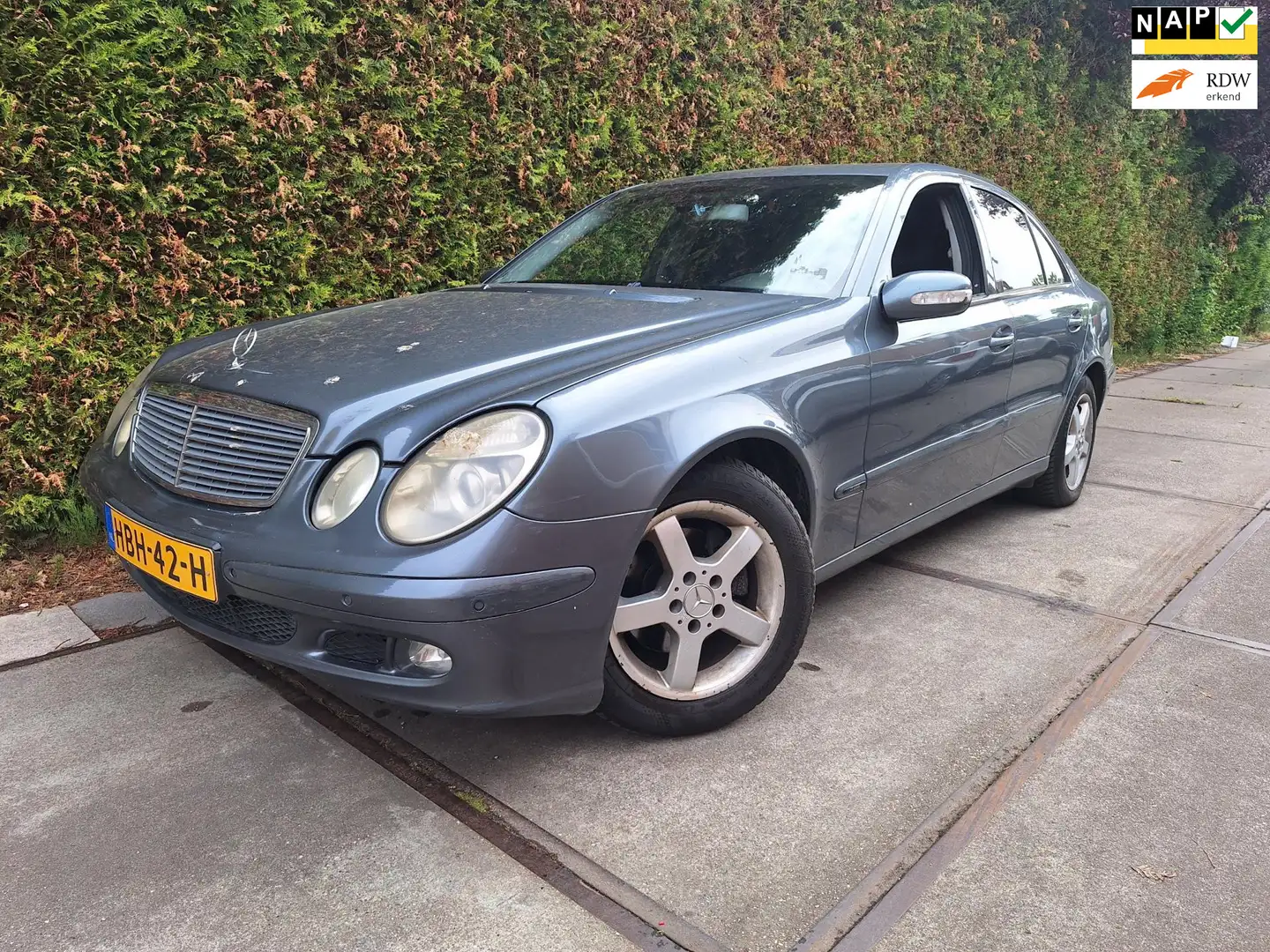 Mercedes-Benz E 220 CDI Classic Gri - 1