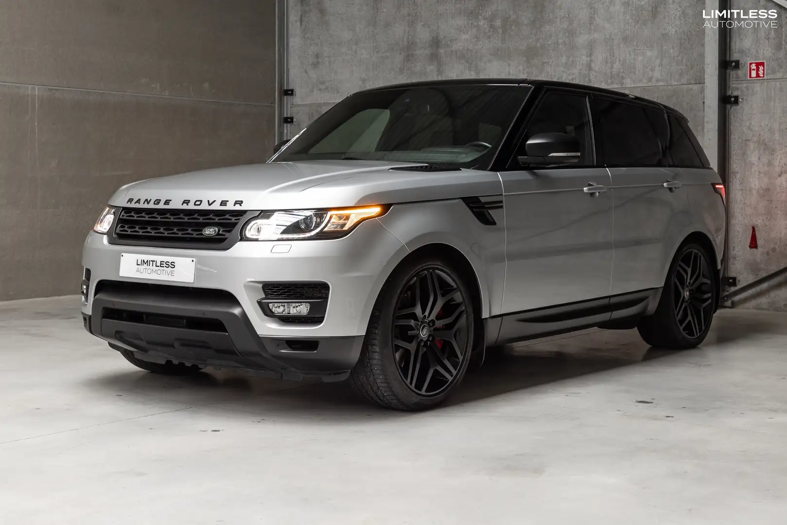 Land Rover Range Rover Sport 3.0 SDV6 HSE | Stealth Edition / FULL Silver - 1