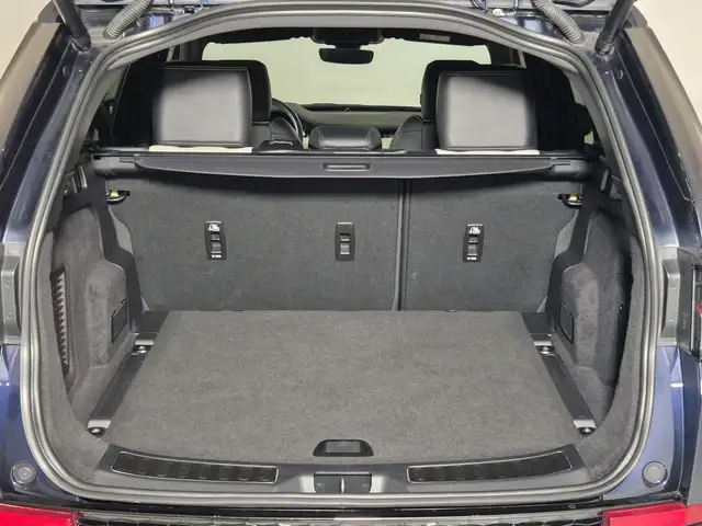 Land Rover Discovery Sport view 13
