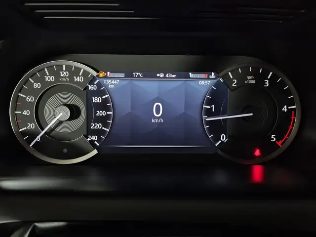 Land Rover Discovery Sport view 14