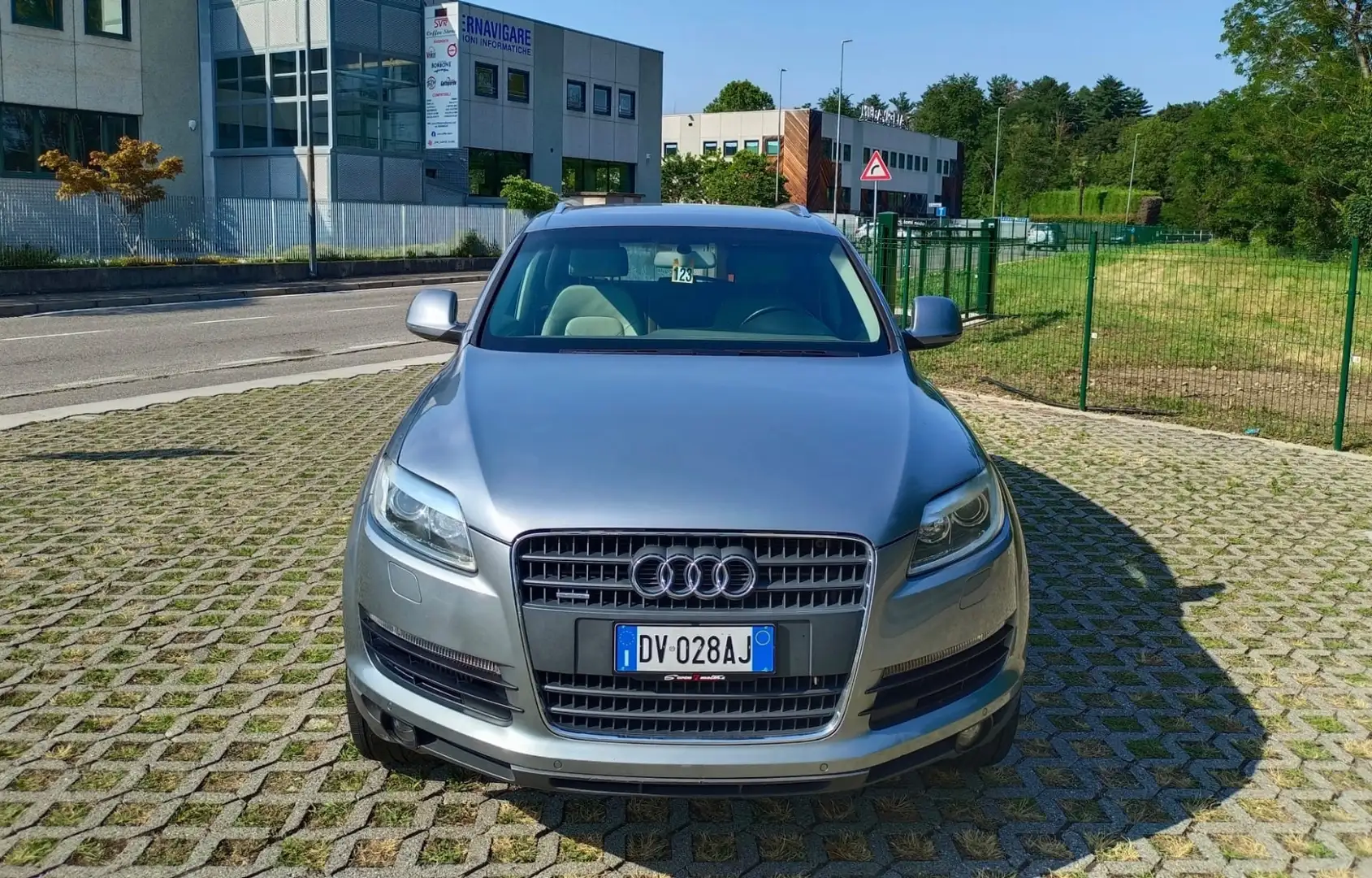 Audi Q7 3.0 V6 TDI 240 CV quattro tiptronic Advanced*Navi* Grigio - 2