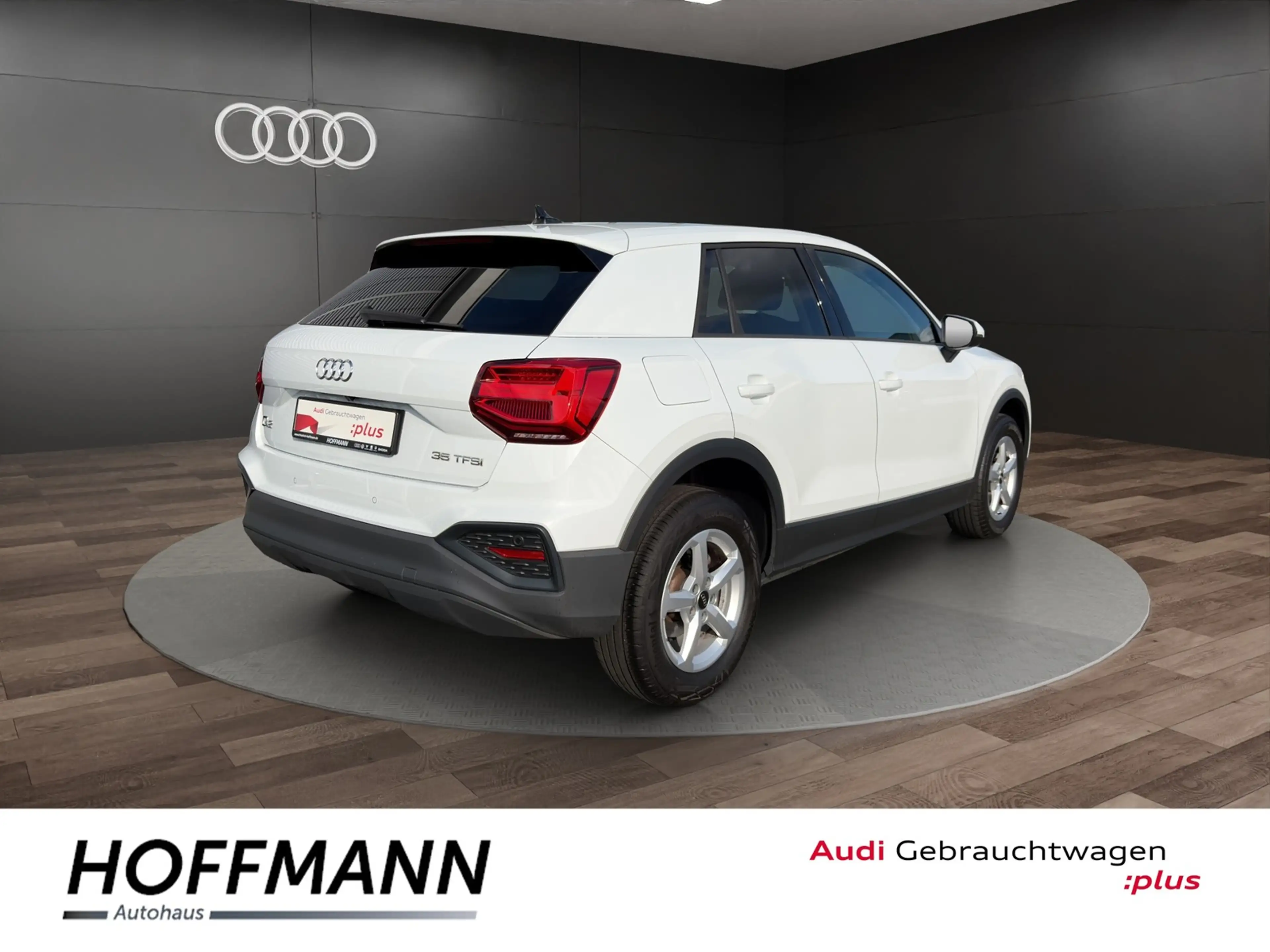 Audi Q2 35 TFSI Kamera+Navi+Matrix — photo 2