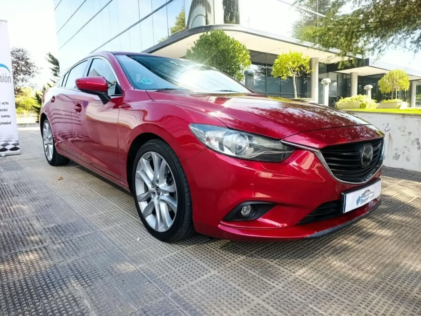 Mazda 6 Berlina Automático de 4 Puertas Burdeos - 2