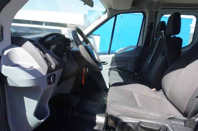 Ford Transit view 8