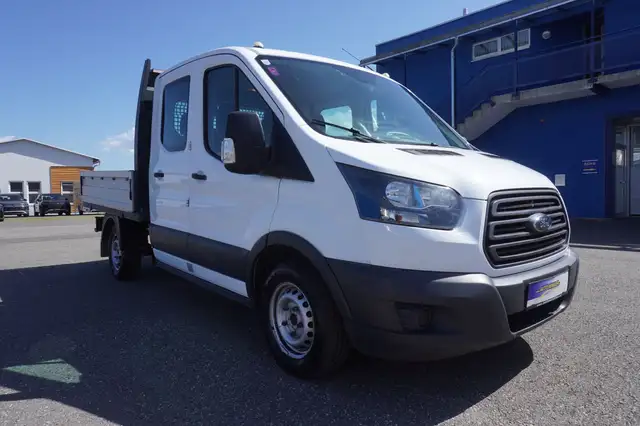 Ford Transit view 3
