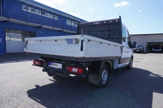 Ford Transit view 5
