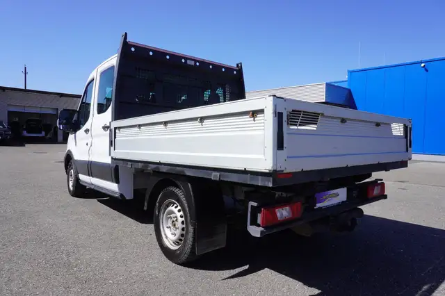 Ford Transit view 4