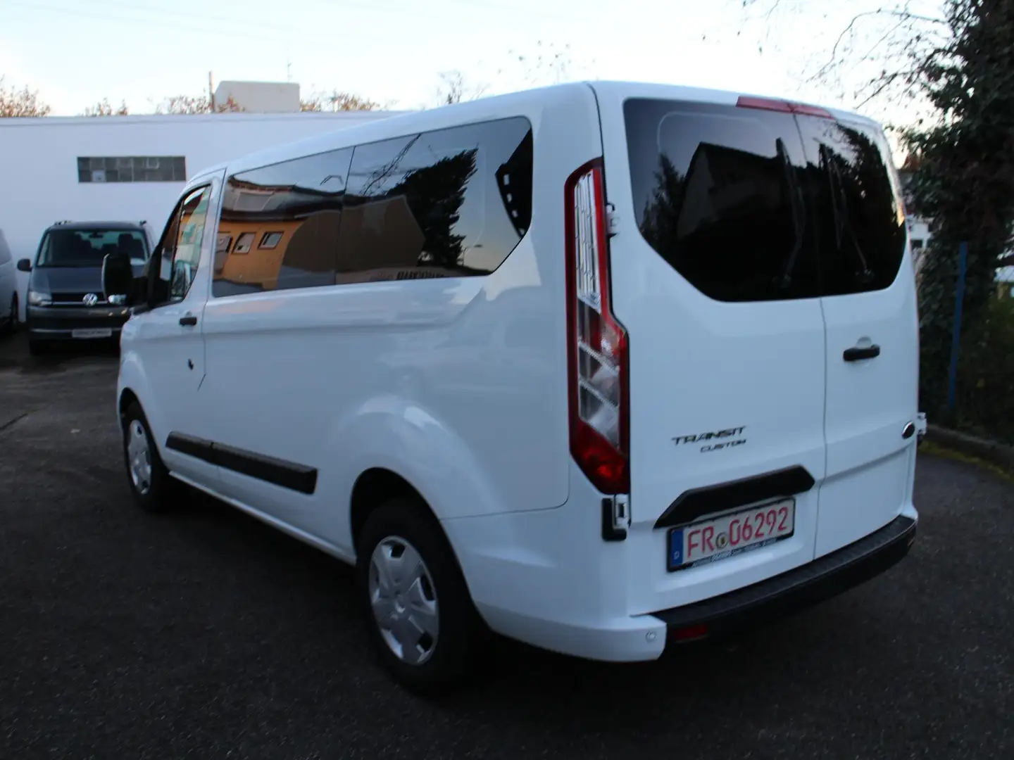 Ford Transit Custom Transit Custom 320TDCi L1Kurz Trend/9Sitz/Klim/PDC Weiß - 2