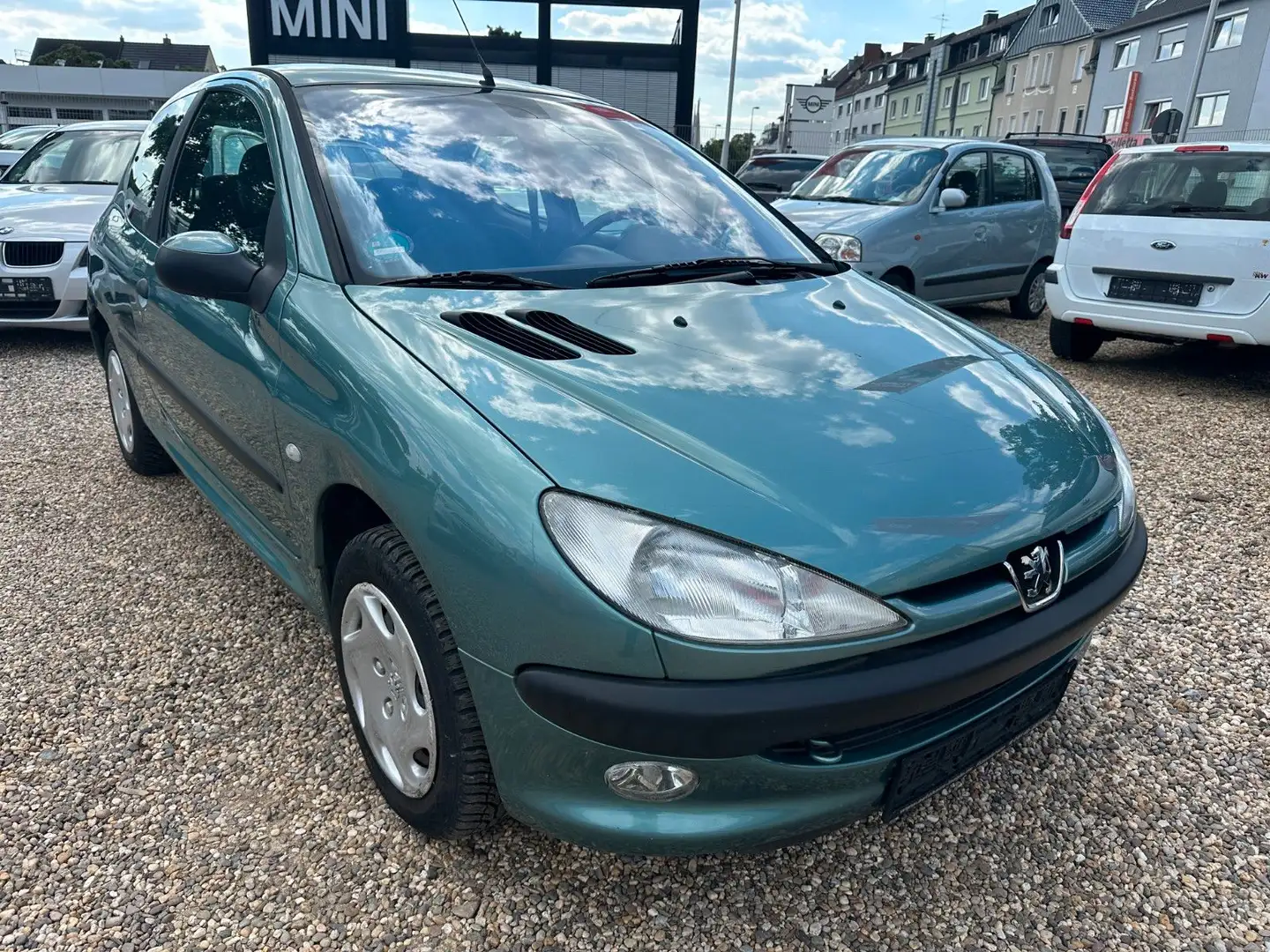 Peugeot 206 1.4 Premium 75 AUTO Grün - 2