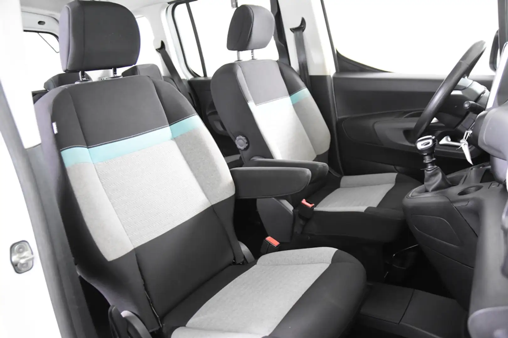 Citroen Berlingo 1.2 PureTech Feel *1ste Eigenaar*Navigatie*Camera* Wit - 2