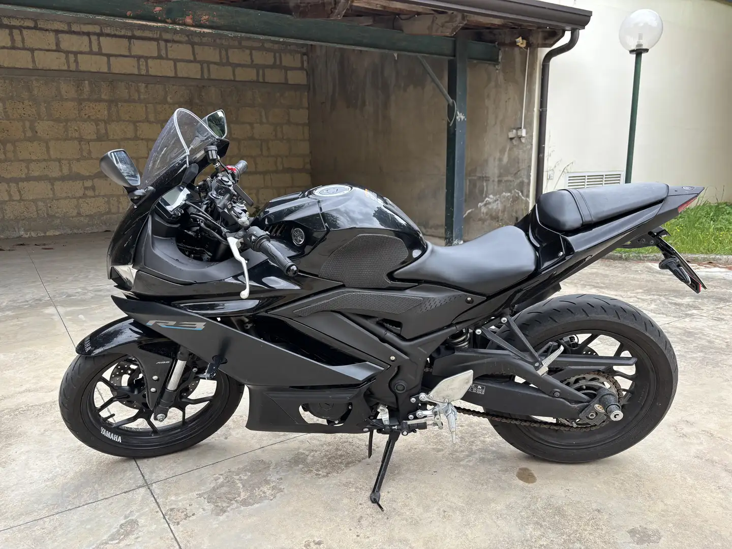 Yamaha YZF-R3 - 2