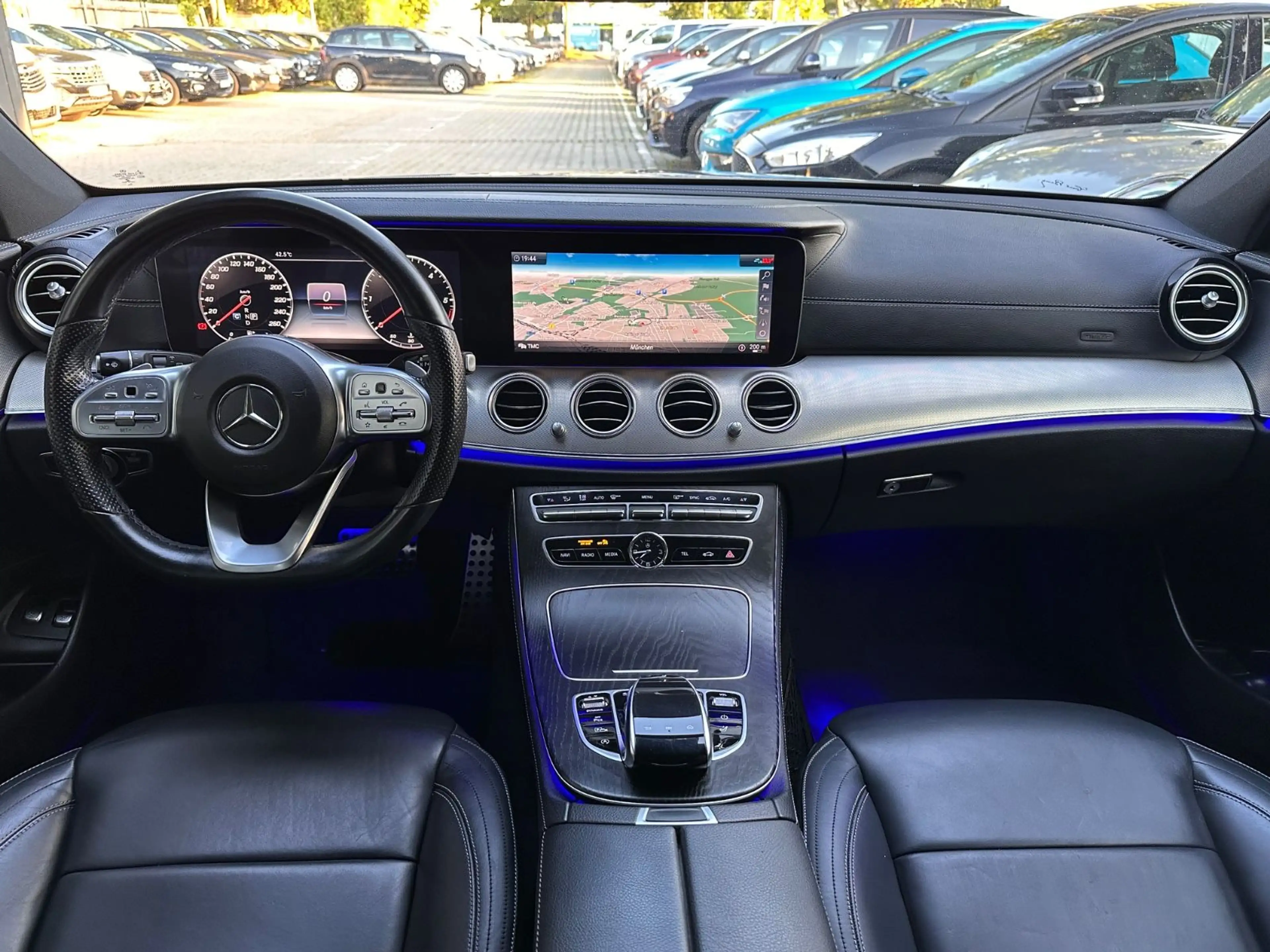 Mercedes-Benz E 400 E400d T 4Matic AMG-Line/360-KAMERA/NAPPA-LEDER — photo 14
