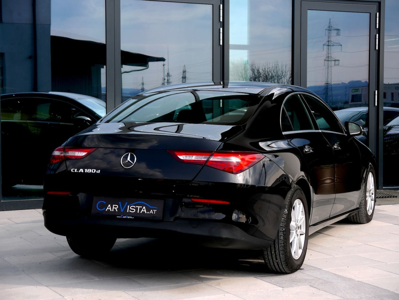 Mercedes-Benz CLA 180 d Aut. Navigation & Rückfahrkamera — photo 8