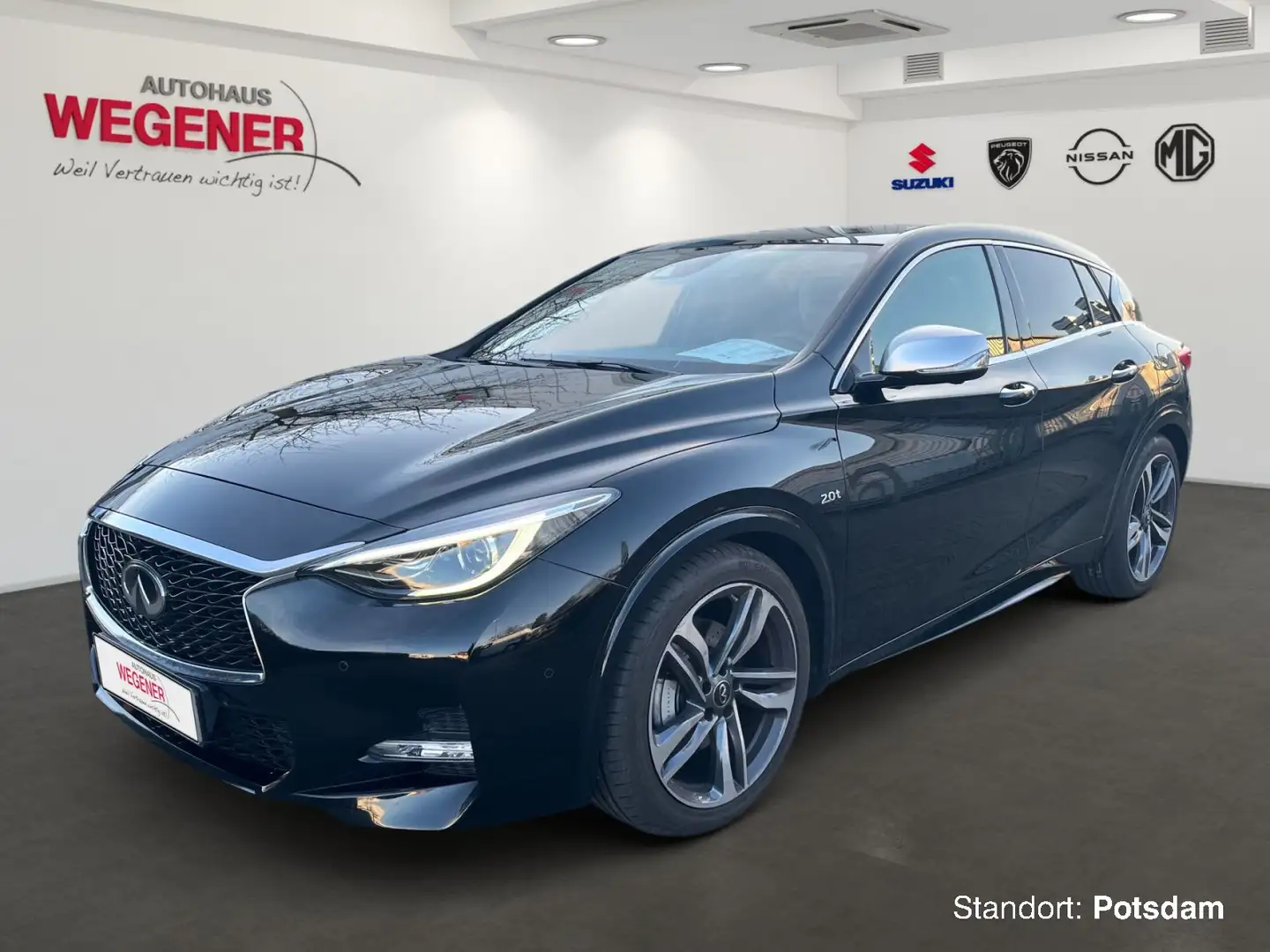 Infiniti Q30 T 2.0  AT AWD LED NAVI KAM SITZHEIZUNG BOSE Noir - 1
