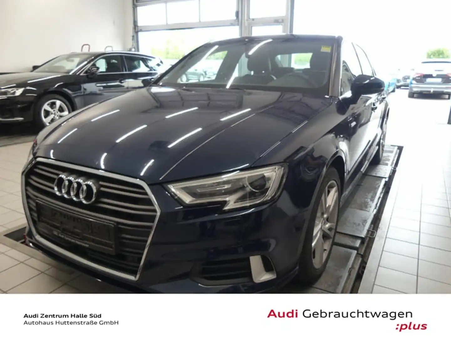Audi A3 Limousine 30 TDI sport PANO VIRTUAL LEDER NAVI Bleu - 1