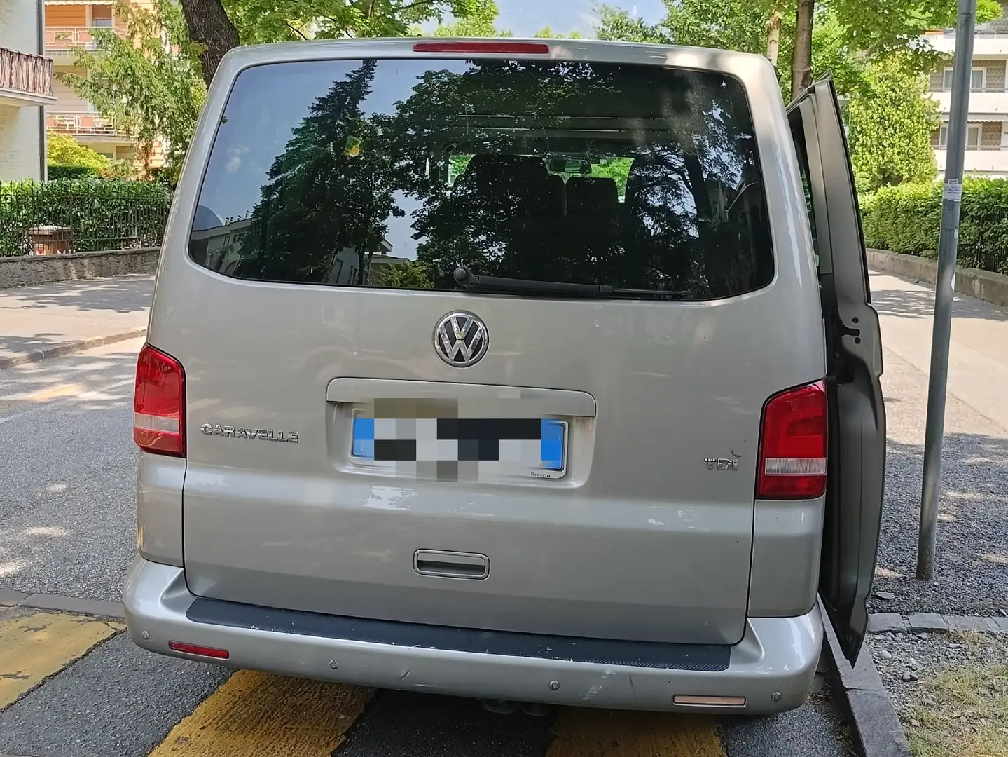 Volkswagen T5 Caravelle Beżowy - 2