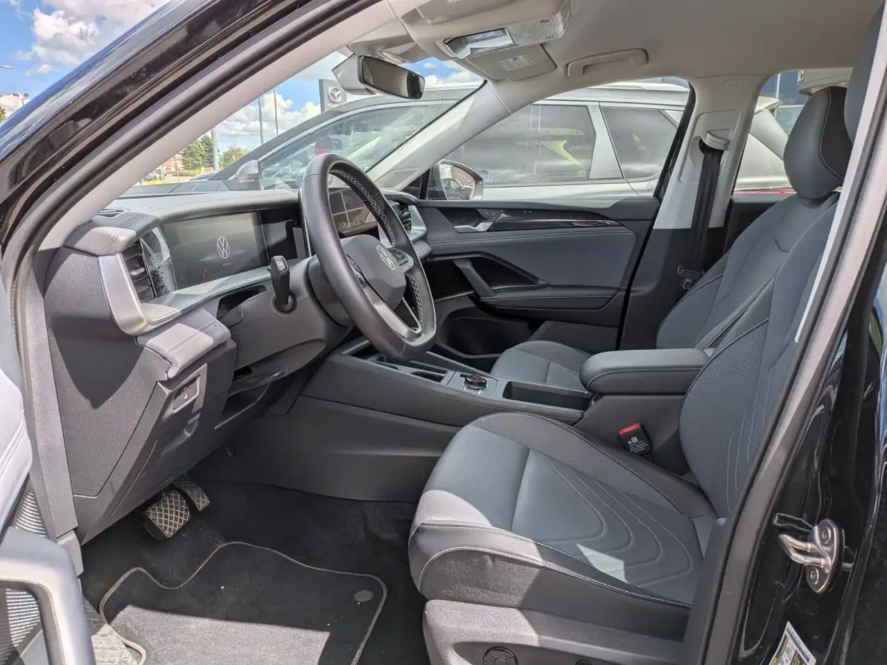 Volkswagen Tiguan снимка Volkswagen Tiguan