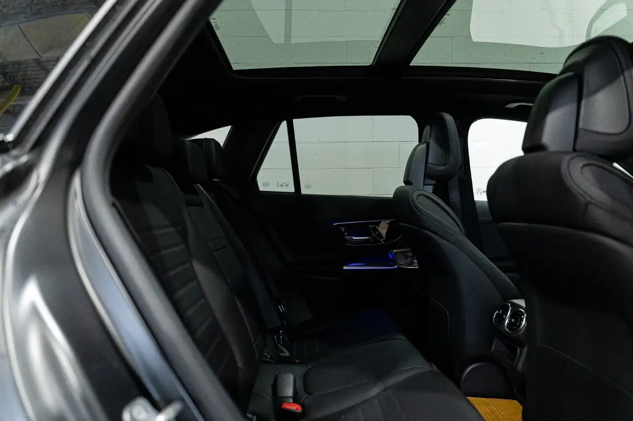 Mercedes-Benz GLC снимка Mercedes-Benz GLC