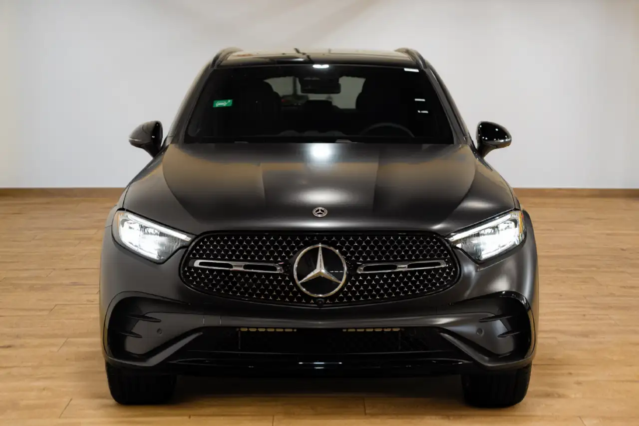 Mercedes-Benz GLC снимка Mercedes-Benz GLC