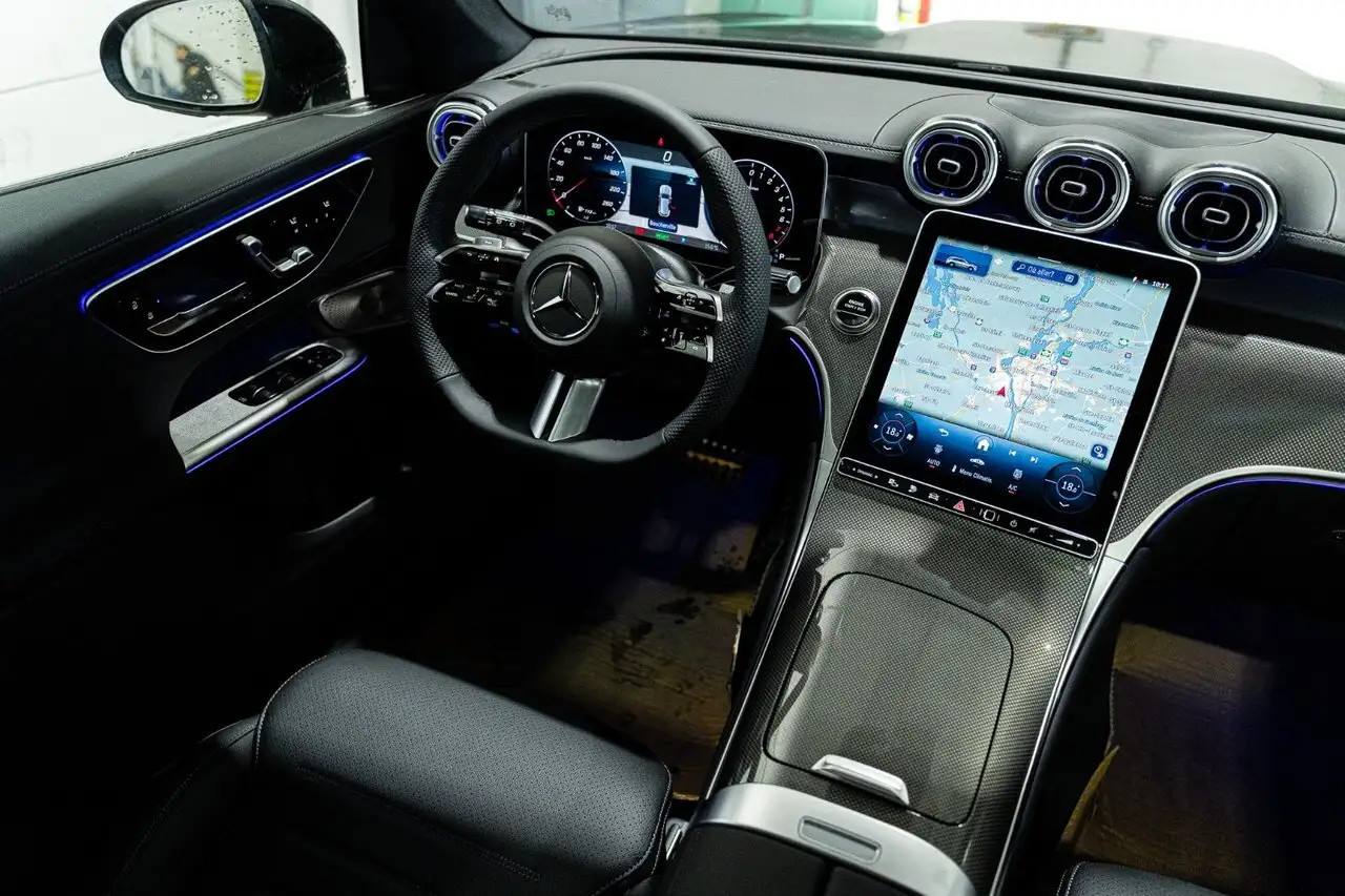 Mercedes-Benz GLC снимка Mercedes-Benz GLC