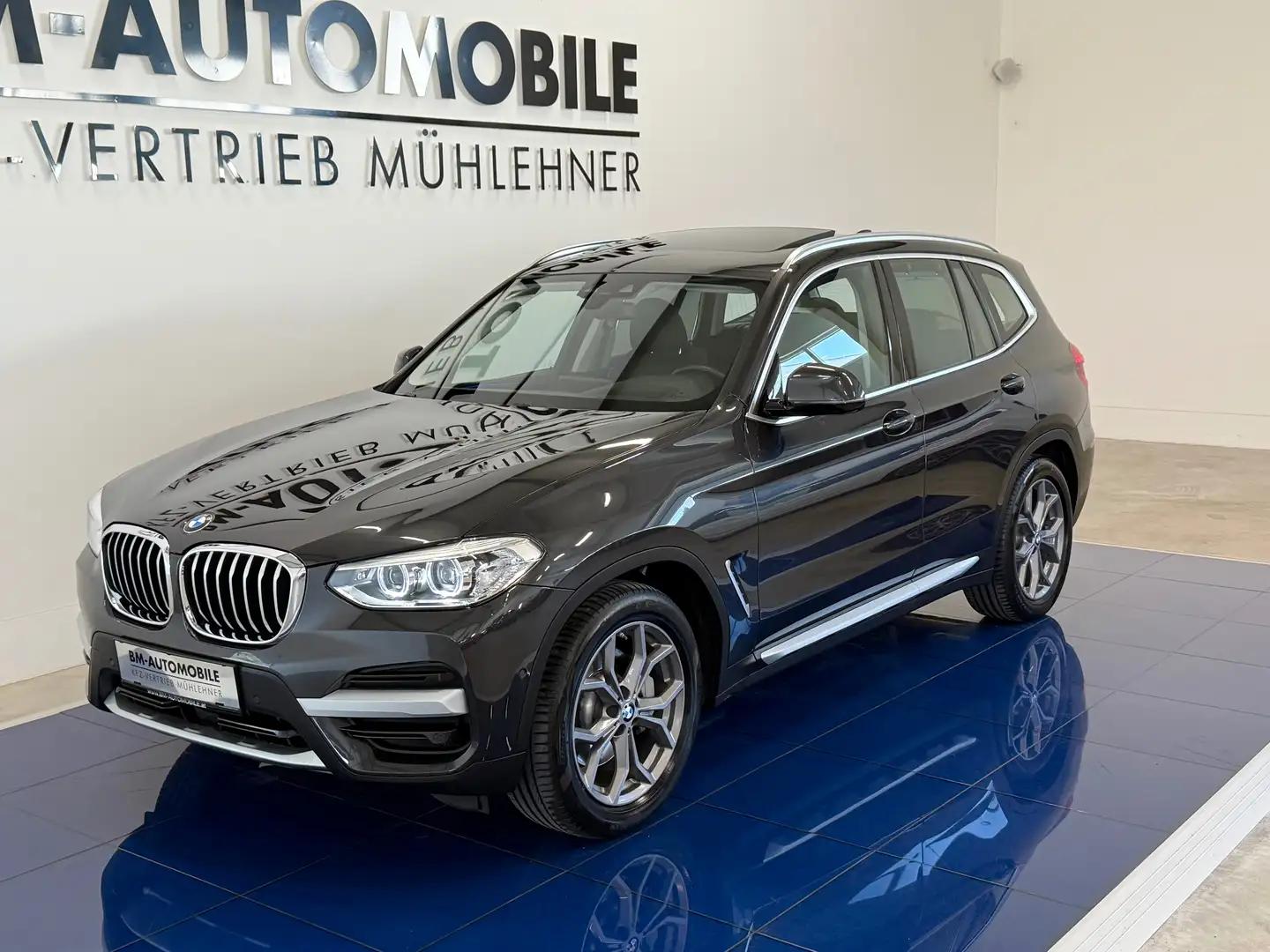 BMW X3 xDrive30d 48V X-Line,AHK,Panorama,HeadUp,Leder, Grau - 2