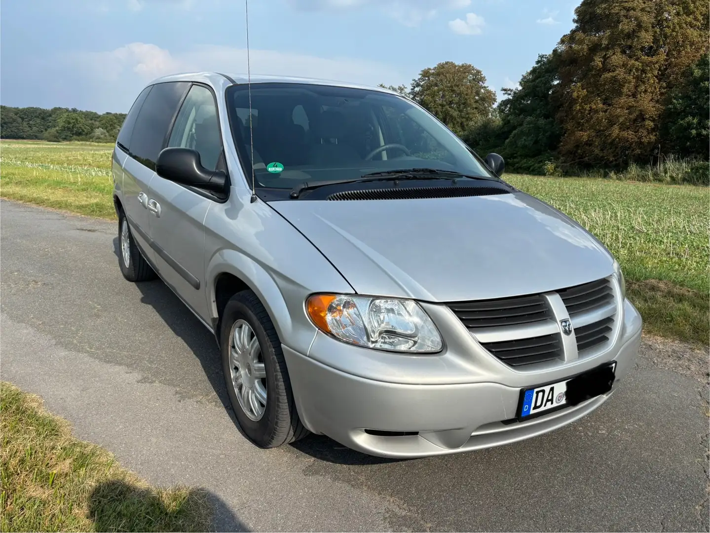 Dodge Caravan Dodge Caravan/Chrysler Voyager 3,3 l Benzin/Gas Ezüst - 2
