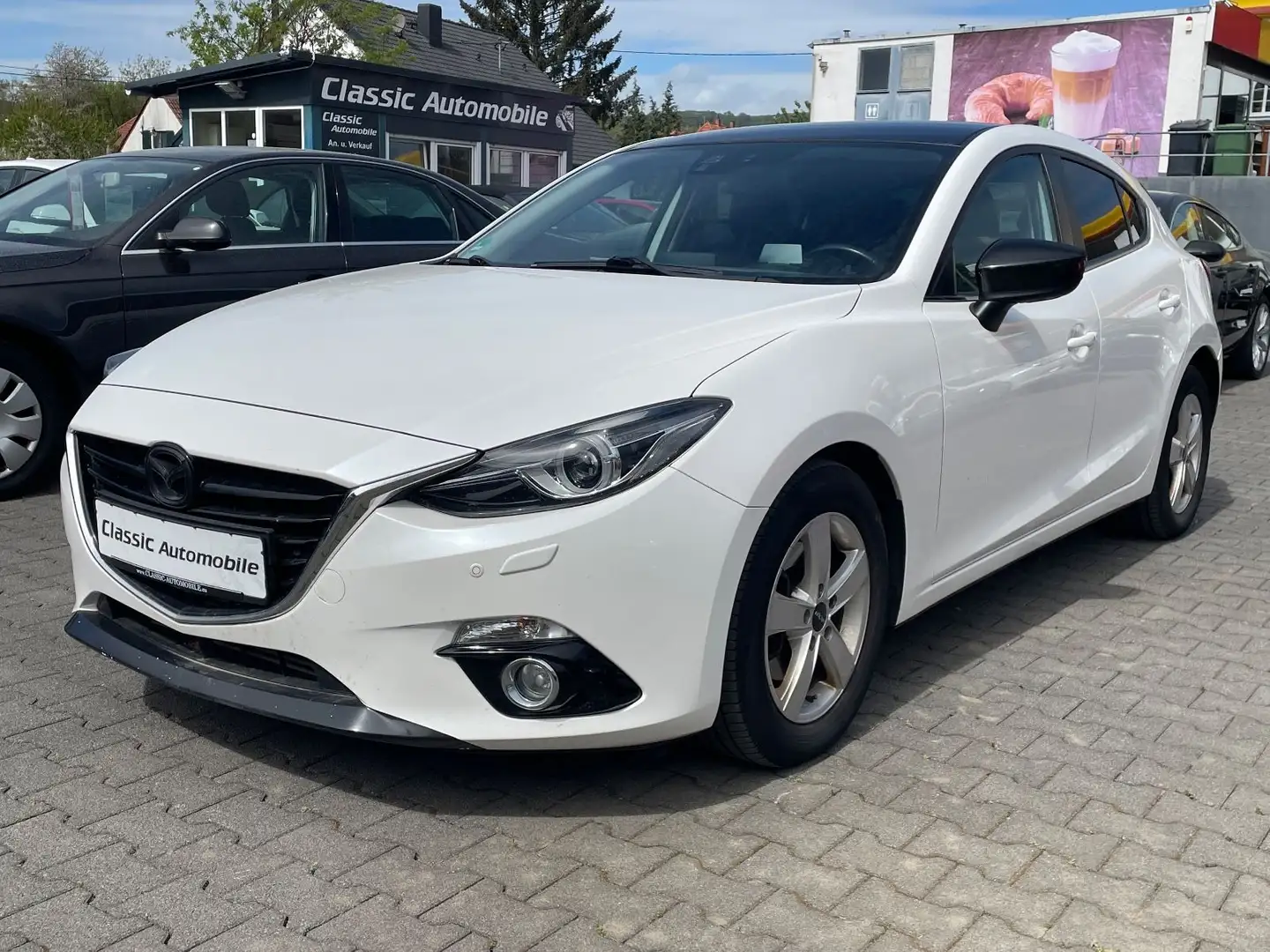 Mazda 3 Lim. Sports-Line *Automatik*Navi*Euro6*BOSE* Bianco - 1
