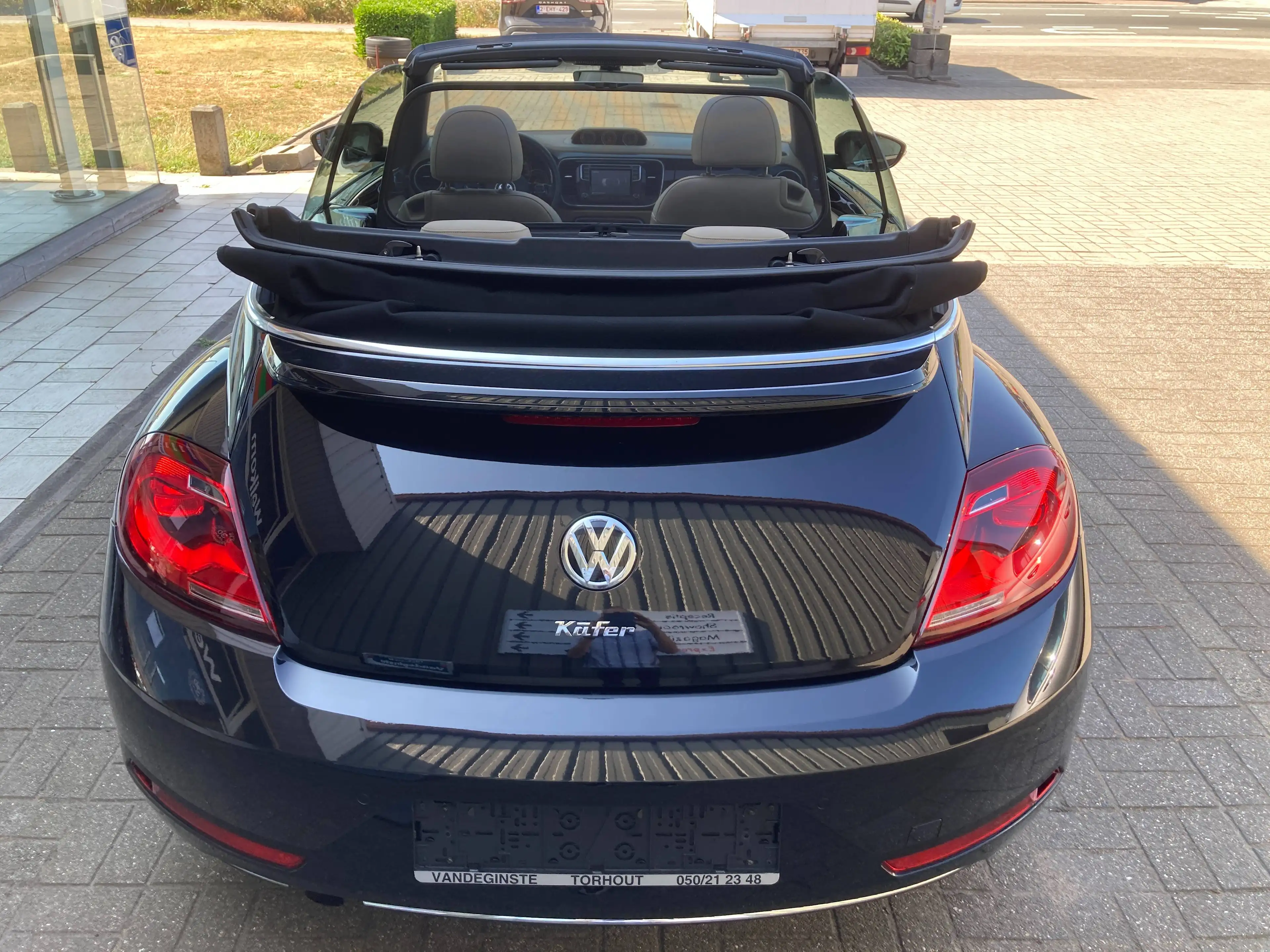 Volkswagen Beetle Cabrio -GPS -LEDER Sportzetels -Airco -LED -Camera -Windscherm -Last Edition -2018!!! — photo 7