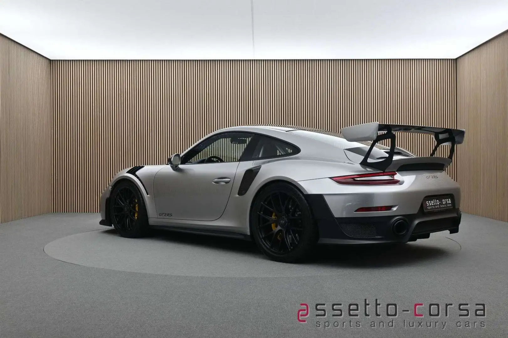 Porsche 911 GT2 RS Weissach*Lift*LED*Sport Chrono*1.Hand Argent - 2