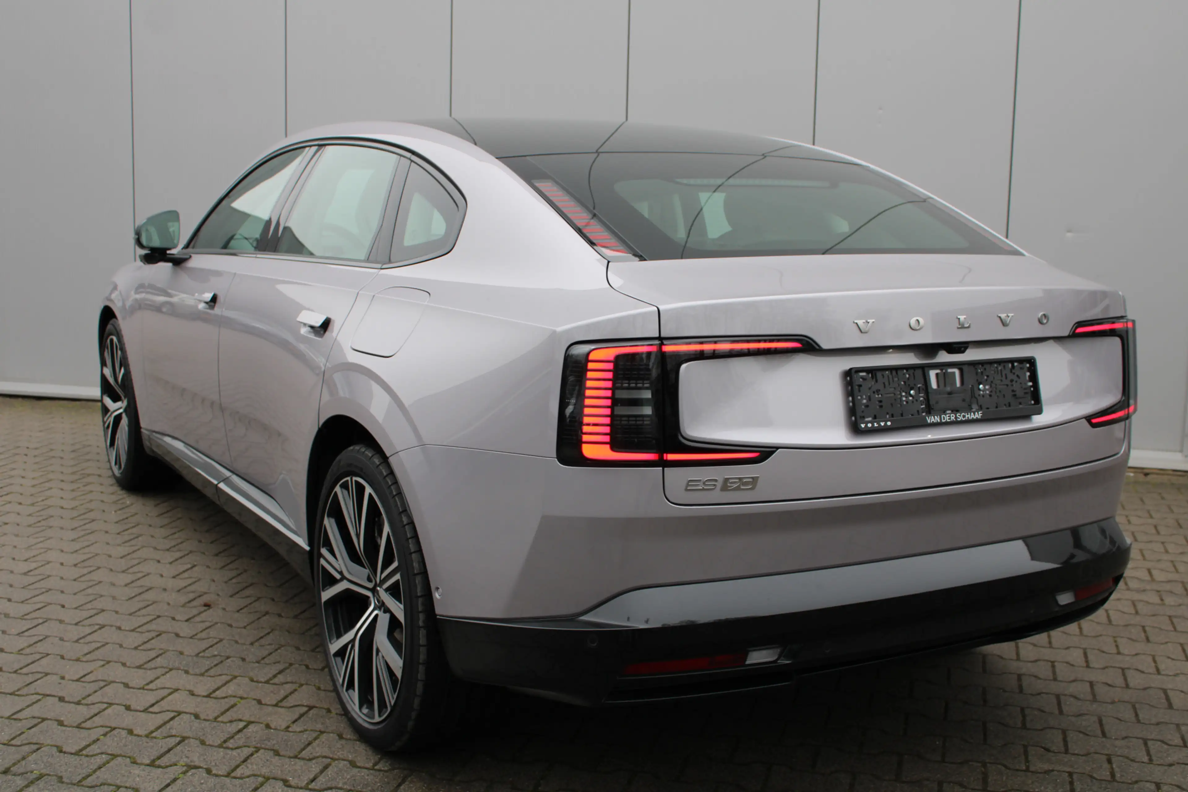 Volvo ES90 Single Motor Extended Range Ultra 92 kWh — photo 7