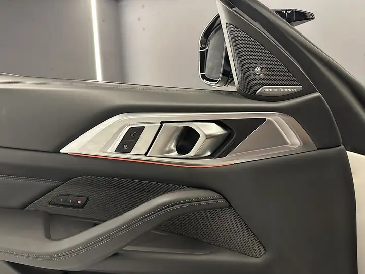 BMW M4 Competition Coupé (2021) 2023, foto 16