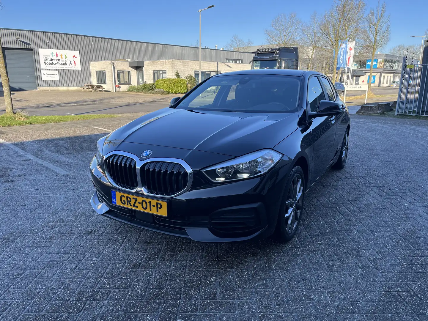 BMW 118 Zwart - 1