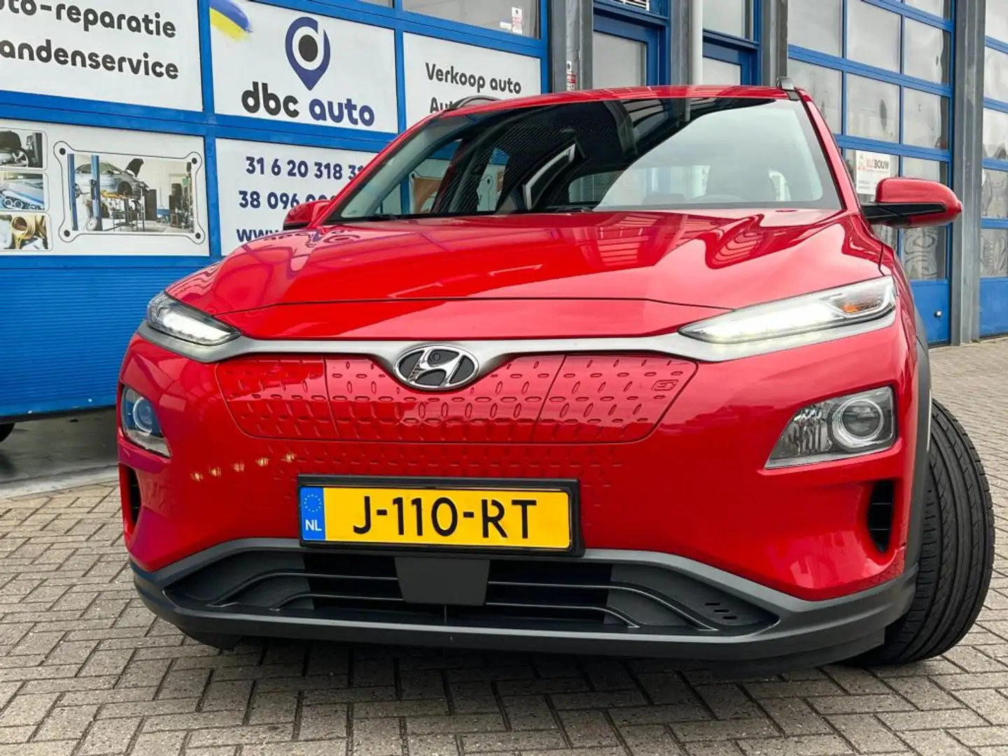 Hyundai KONA Comfort 204pk 2WD Aut. 2020 Rood Rouge - 2