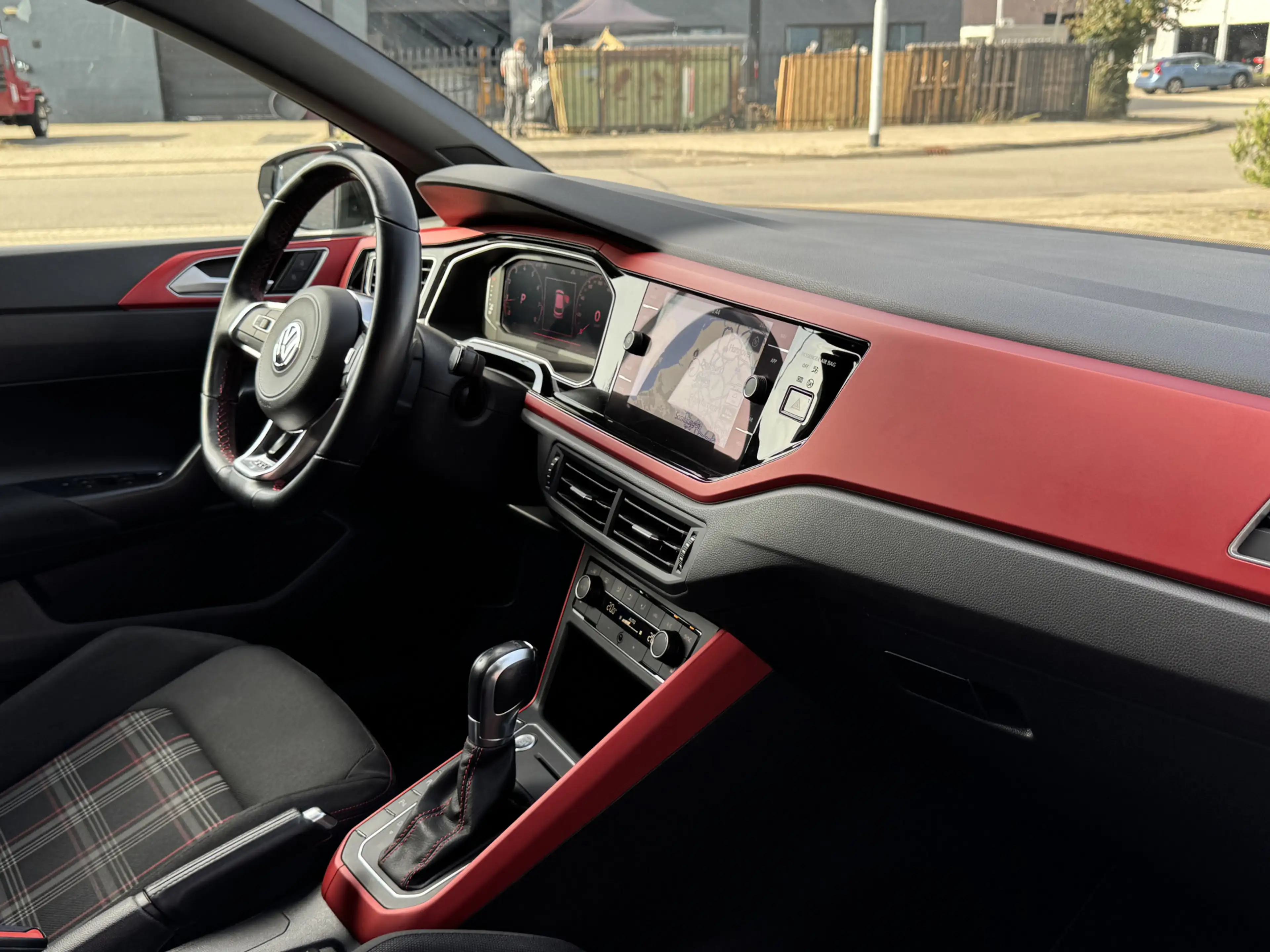 Volkswagen Polo GTI 2.0 TSI 200pk DSG / Aut. Panoramadak Virtual Beats — photo 12