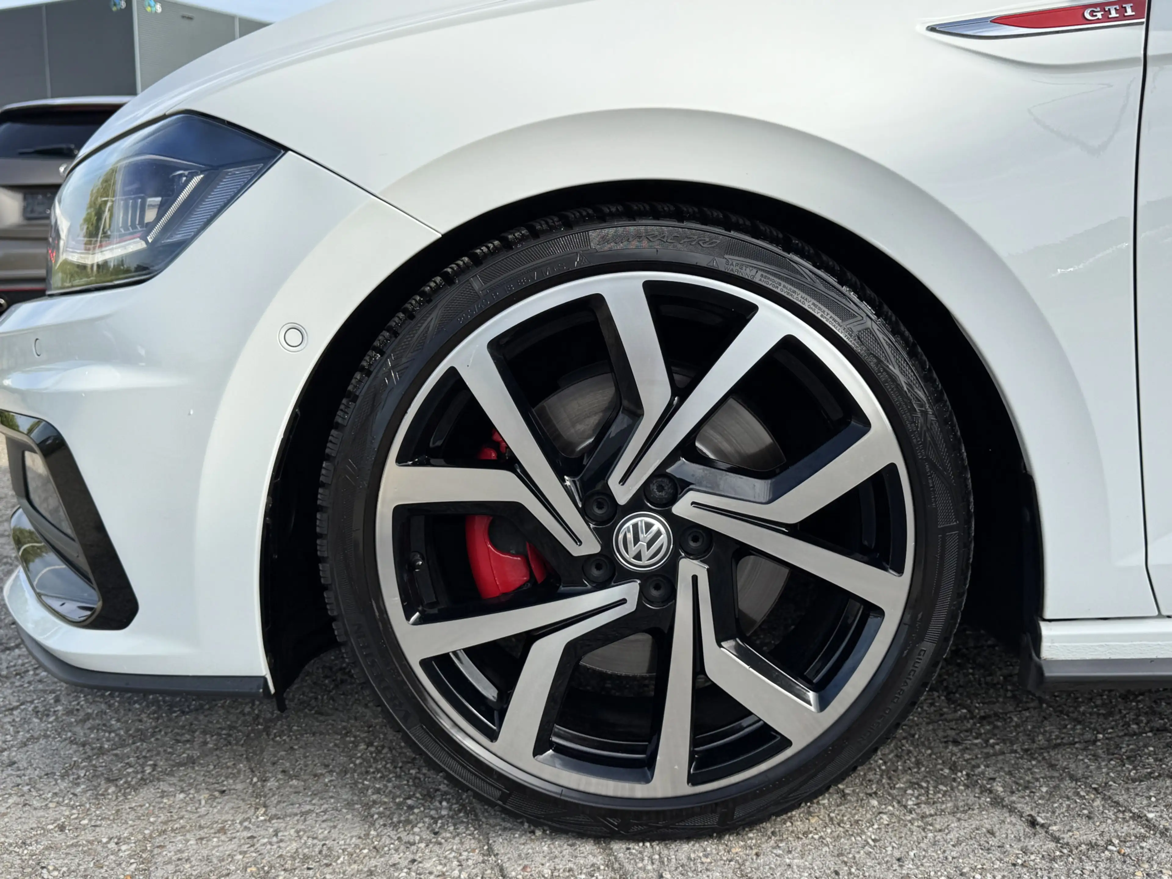 Volkswagen Polo GTI 2.0 TSI 200pk DSG / Aut. Panoramadak Virtual Beats — photo 9