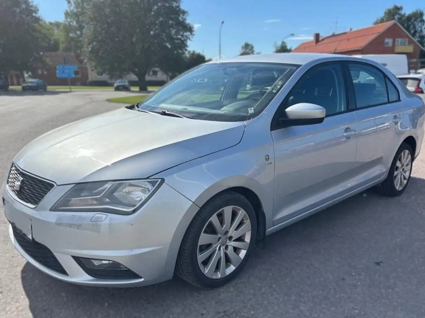 SEAT Toledo Toledo 1.2 TSI (Ecomotive) Start Silber - 1