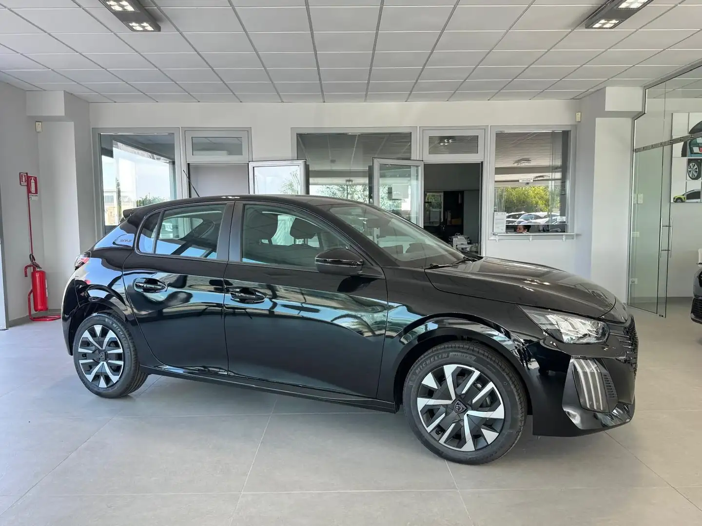 Peugeot 208 208 PureTech 100 Stop&Start 5 porte Style Noir - 2