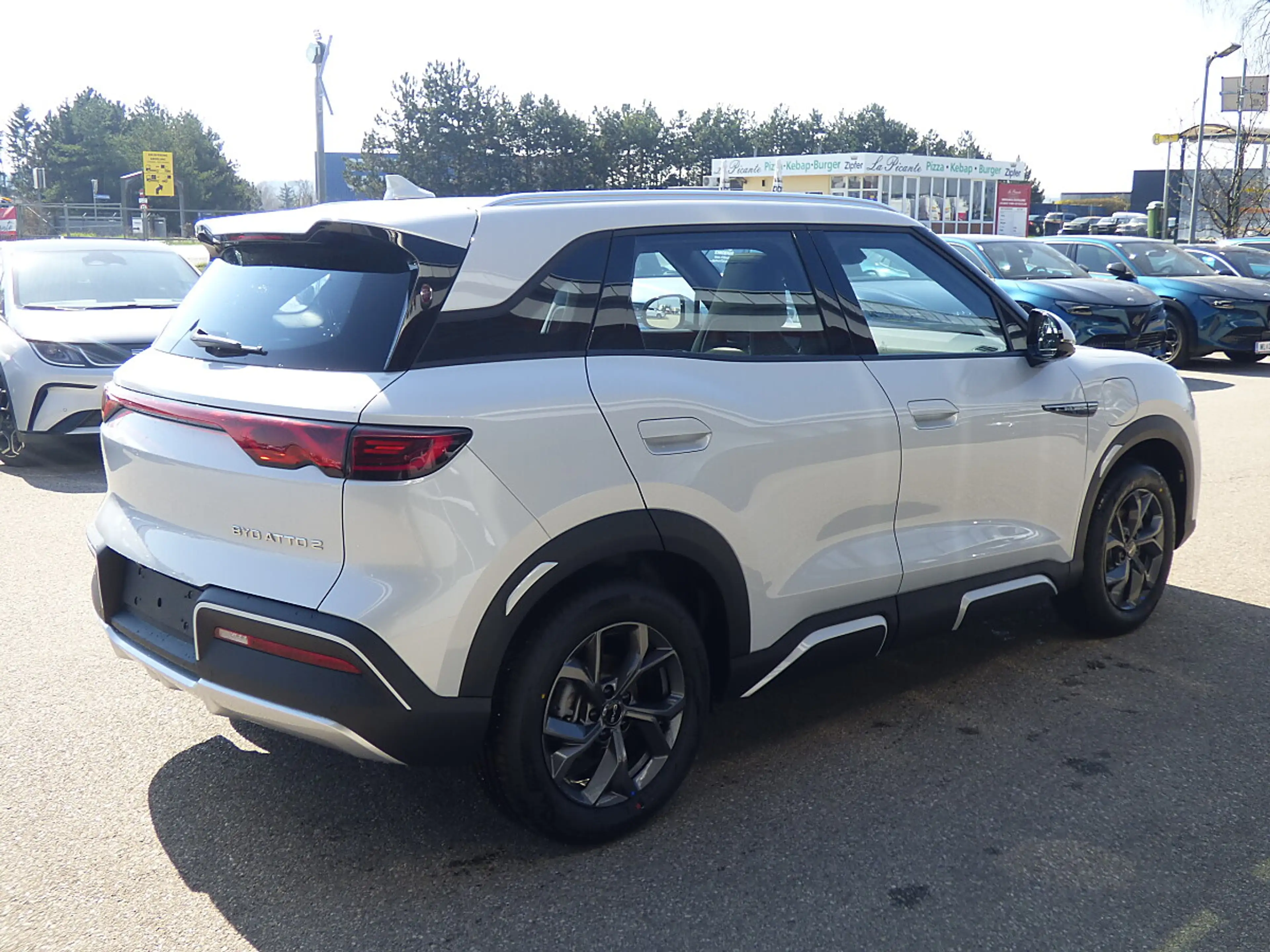 BYD Atto 2 Atto2 DM-i PHEV 18kWh Boost Österreich Paket in... — photo 3