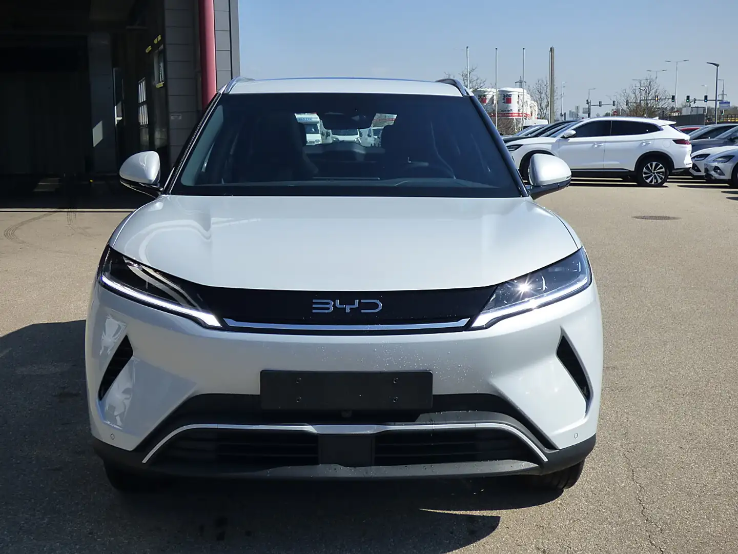 BYD Atto 2 Atto2 DM-i PHEV 18kWh Boost Österreich Paket in... Silber - 2