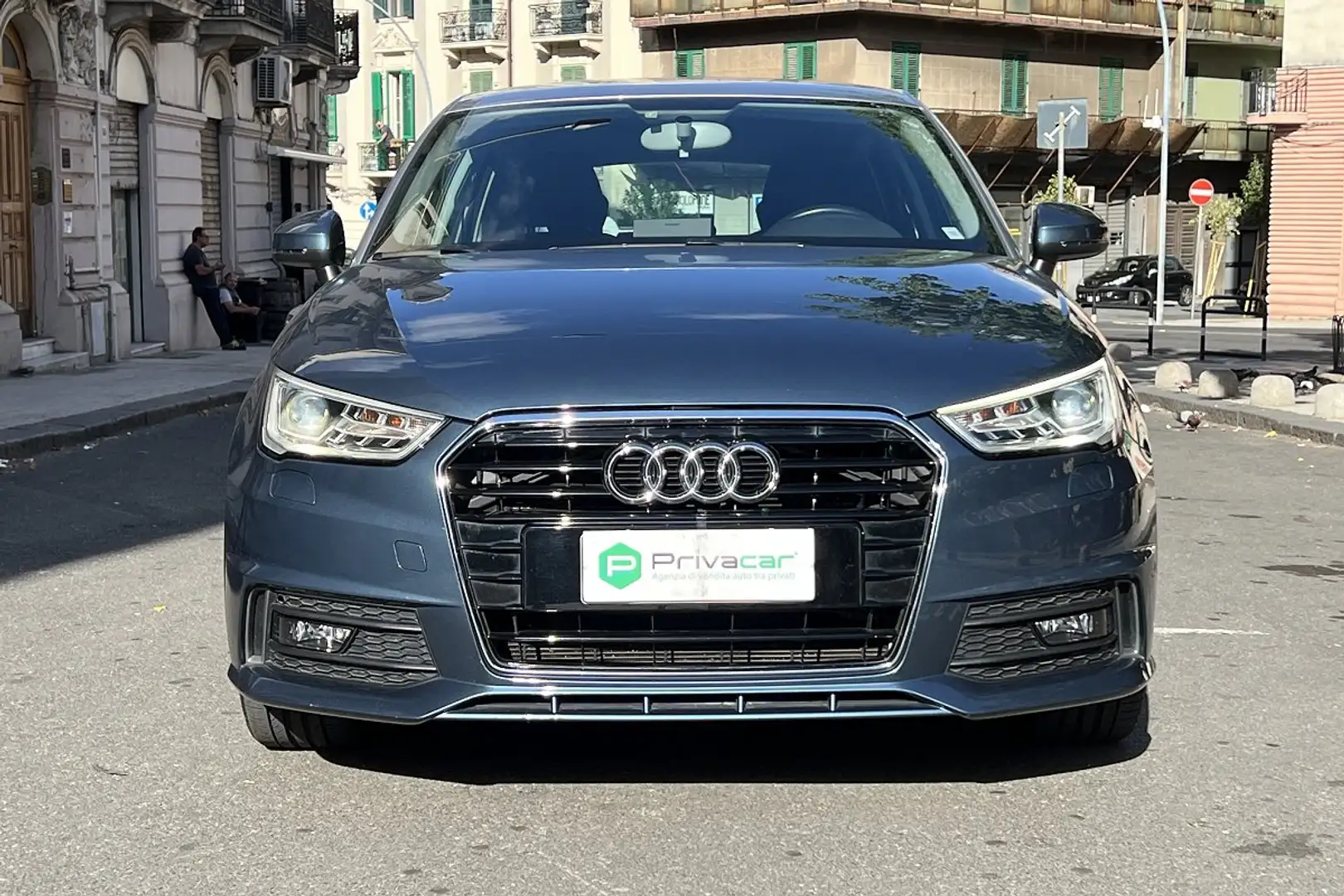 Audi A1 A1 SPB 1.4 TDI Sport Bleu - 2