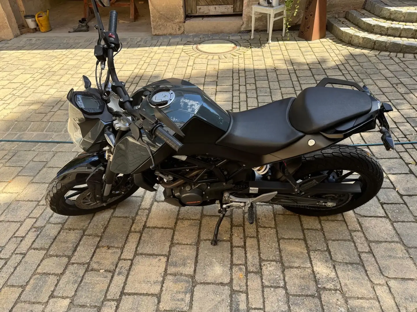 KTM 125 Duke Szürke - 2