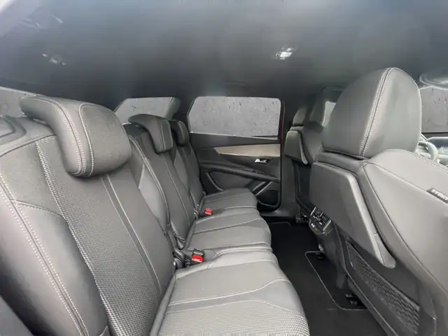 Peugeot 5008 view 14