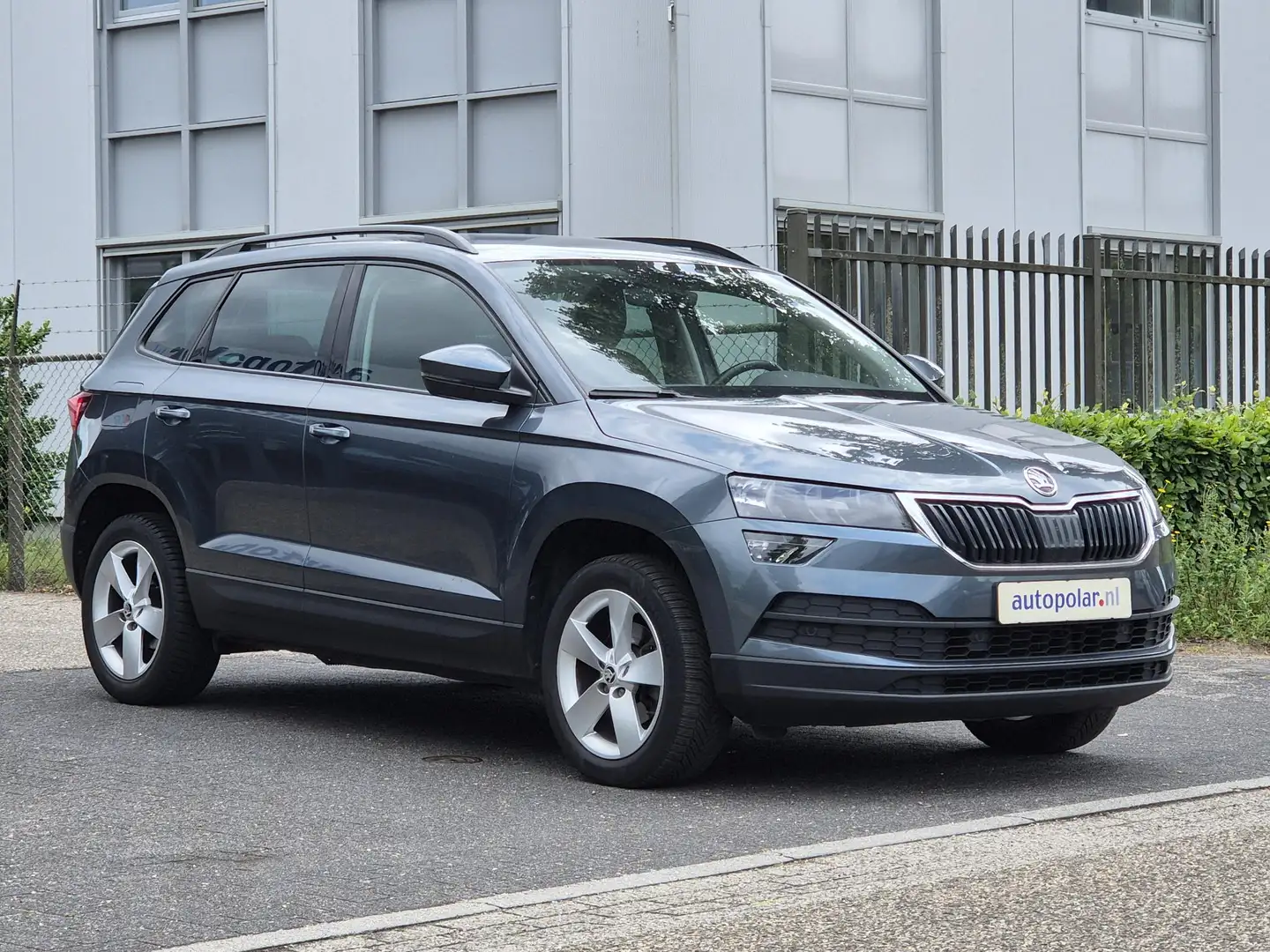 Skoda Karoq 1.5 TSI ACT Ambition Carplay/CruiseControl/Keyless Gris - 2