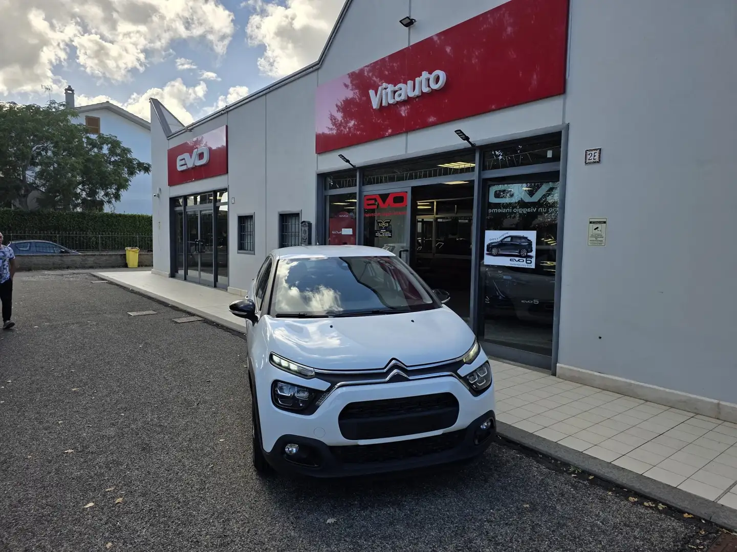 Citroen C3 C3 1.2 puretech Plus s Blanc - 1