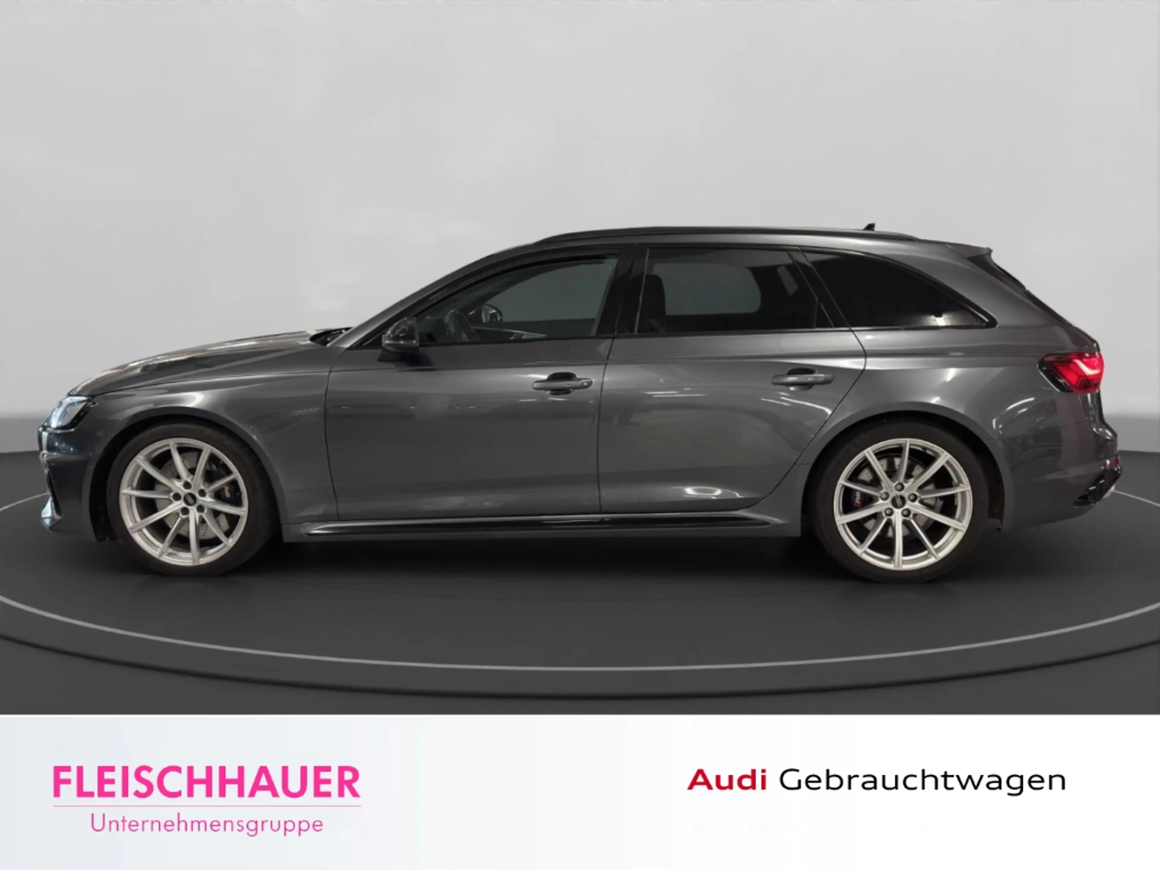 Audi RS4 Avant 2.9 TFSI quattro Navi+LED+Pano+HUD+Alarm — photo 3